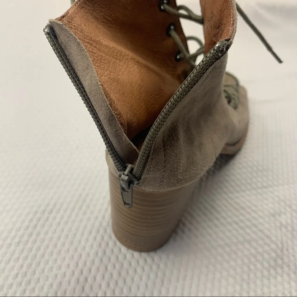 Jefferey Campbell lace up bootie - Picture 10 of 15